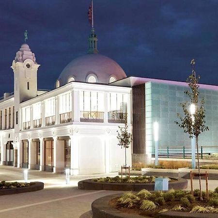 Hightide Seaside Apartment With Beach & Spanish City Views Whitley Bay Bagian luar foto