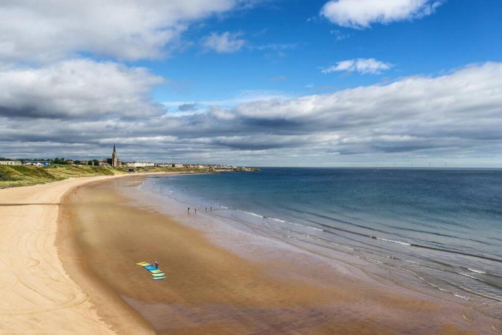 Hightide Seaside Apartment With Beach & Spanish City Views Whitley Bay Bagian luar foto