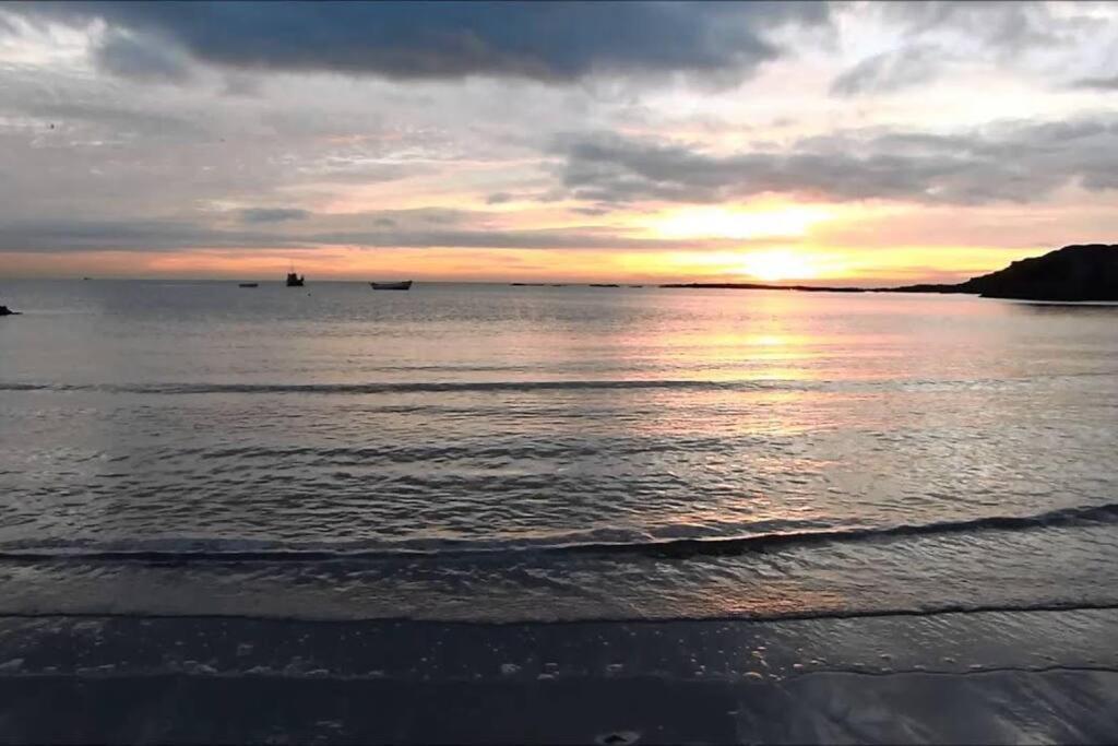 Hightide Seaside Apartment With Beach & Spanish City Views Whitley Bay Bagian luar foto