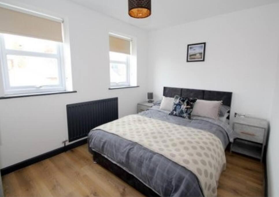 Hightide Seaside Apartment With Beach & Spanish City Views Whitley Bay Bagian luar foto